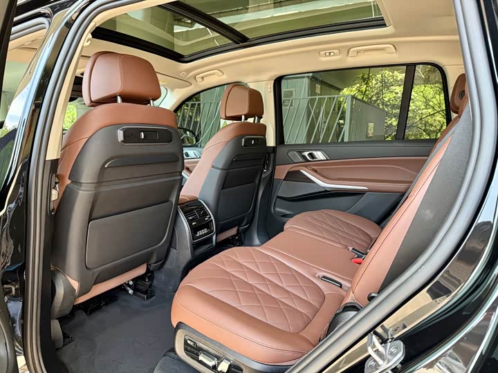 BMW X7 2023 2023款 xDrive40i 领先型豪华套装
