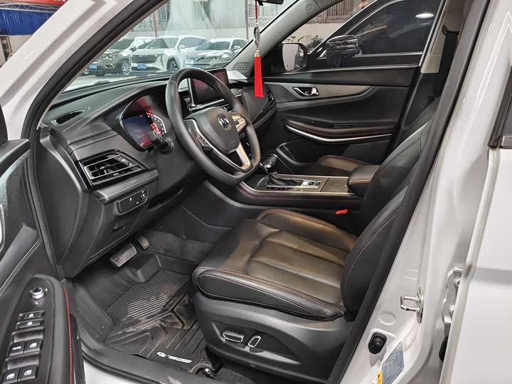 Фото 4 - Changan CS75