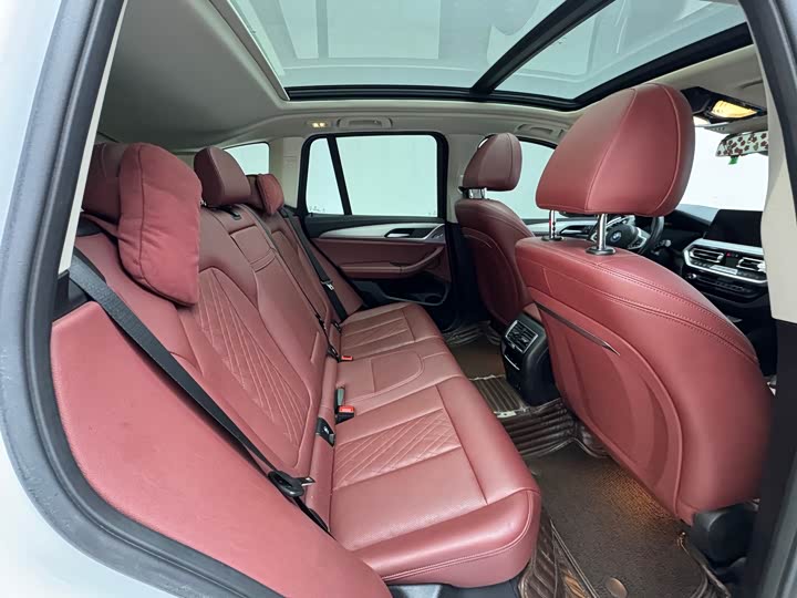 Фото 7 - BMW iX3