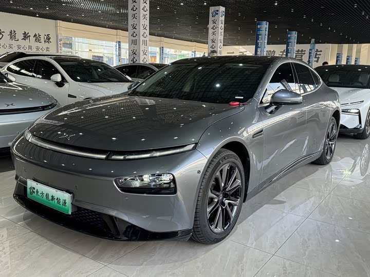 Фото 1 - XPeng P7