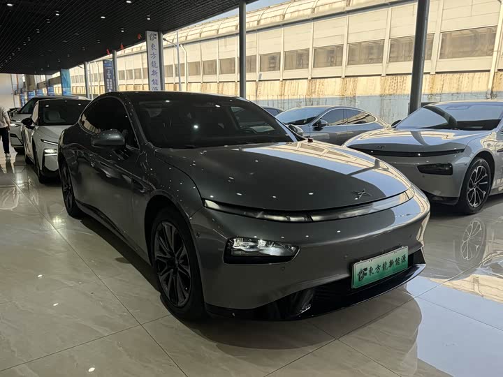 Фото 3 - XPeng P7