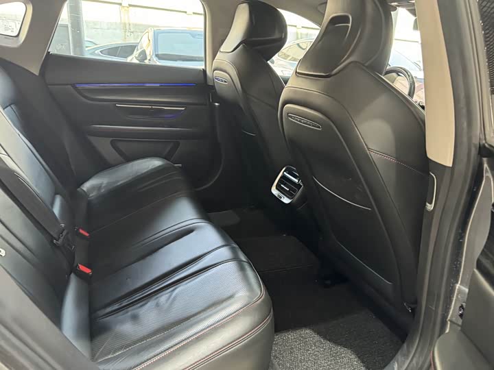 Фото 6 - XPeng P7