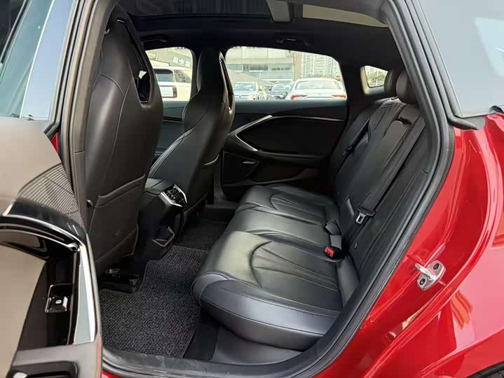 Фото 6 - MG Motor 7