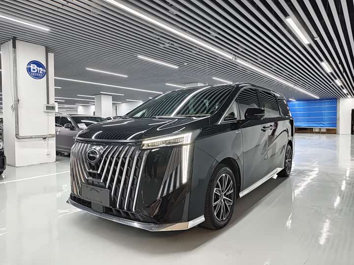 Фото 1 - GAC Trumpchi M8