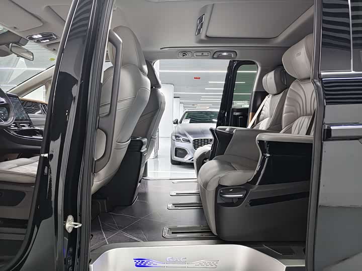 Фото 6 - GAC Trumpchi M8