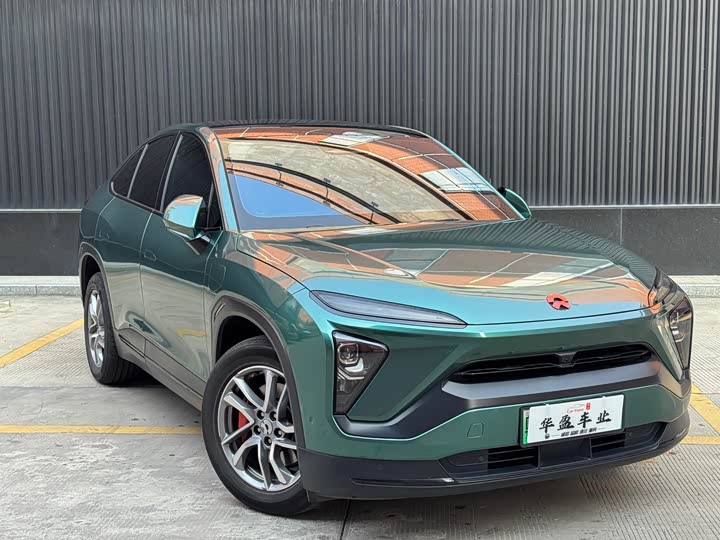 Фото 3 - Nio EC6