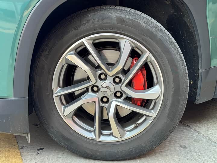 Фото 4 - Nio EC6