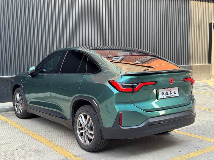 Фото 8 - Nio EC6