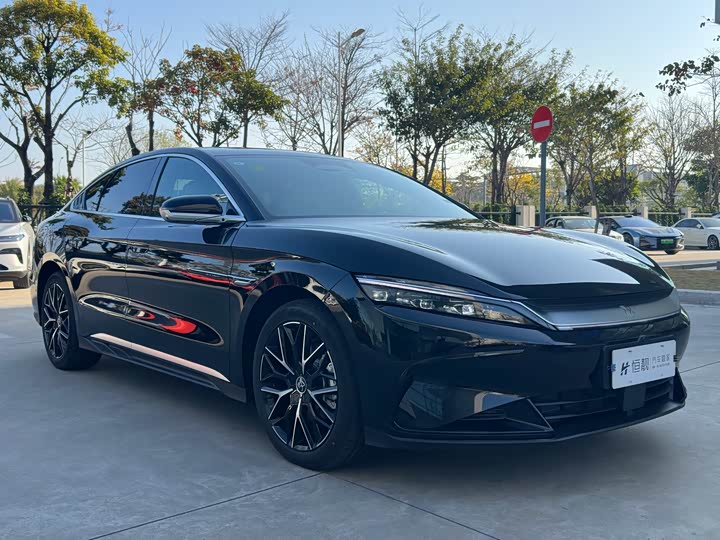 Фото 2 - BYD Han