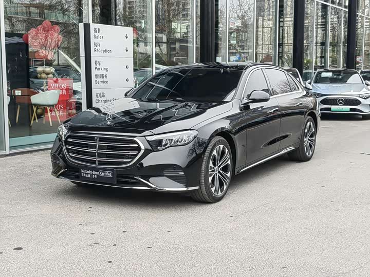 Фото 1 - Mercedes-Benz E-Class