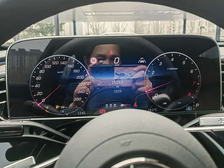 Фото 8 - Mercedes-Benz E-Class