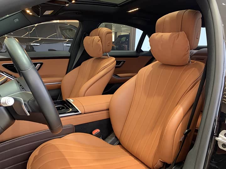 Photo 9 - Mercedes-Benz S-Class