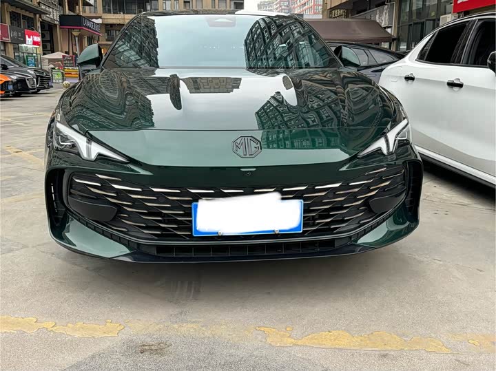 Фото 2 - MG Motor 7