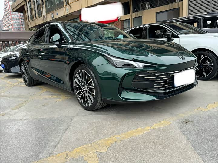 Фото 3 - MG Motor 7