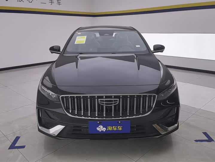 Фото 2 - Geely Preface