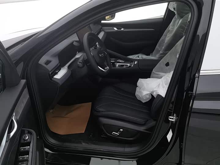 Фото 9 - Geely Preface