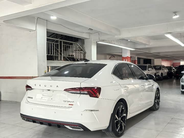 Фото 6 - Skoda Octavia Pro