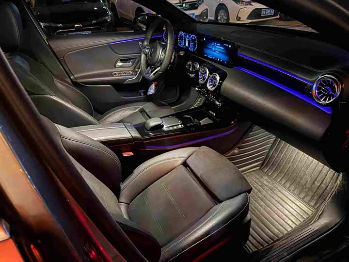 Фото 7 - Mercedes-Benz A-Class