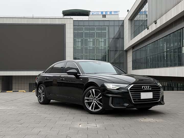 Фото 2 - Audi A6L