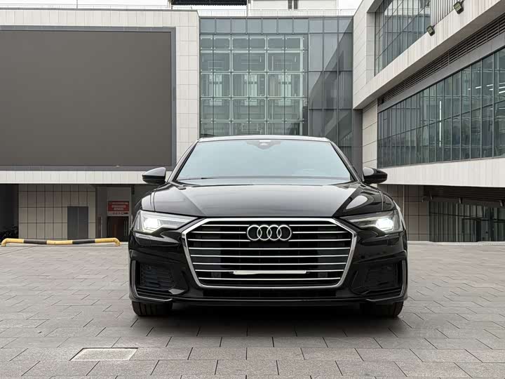 Фото 3 - Audi A6L