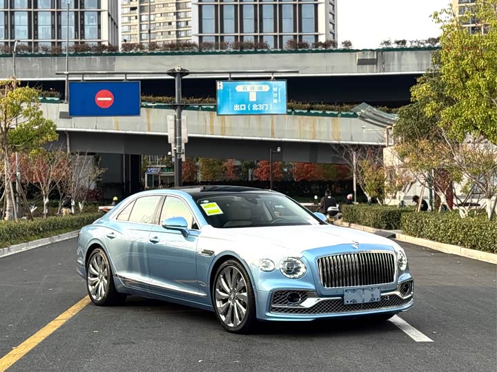 Bentley Flying Spur 2024 2024款 4.0T V8 雅度版