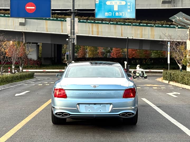Bentley Flying Spur 2024 2024款 4.0T V8 雅度版