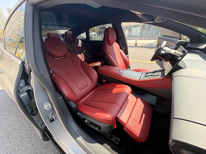 Фото 9 - Luxeed S7