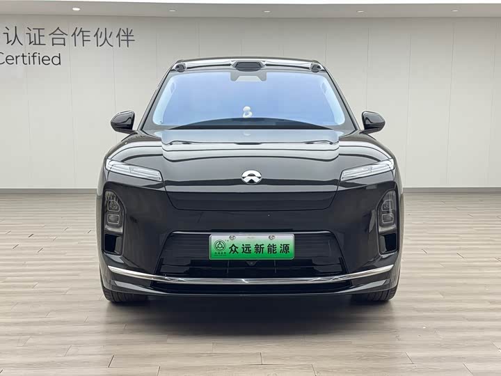 Фото 2 - Nio ES8