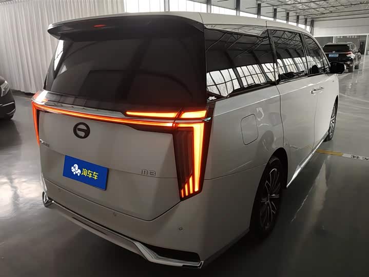 Фото 3 - GAC Trumpchi M8