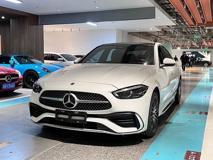 Фото 1 - Mercedes-Benz C-Class