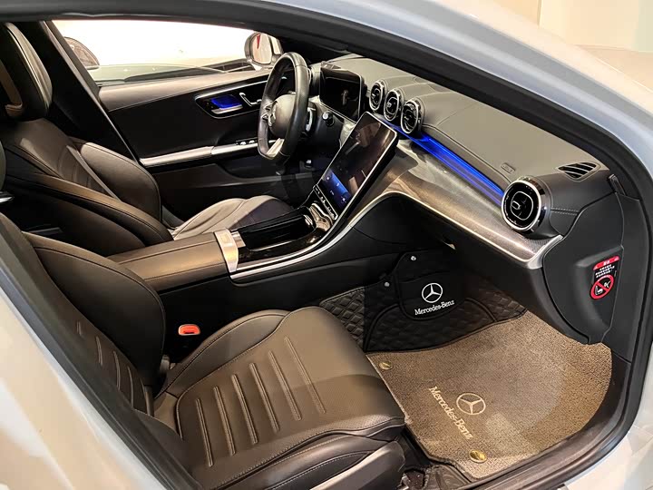 Фото 9 - Mercedes-Benz C-Class