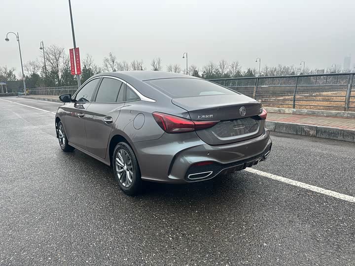 Фото 6 - MG Motor 5