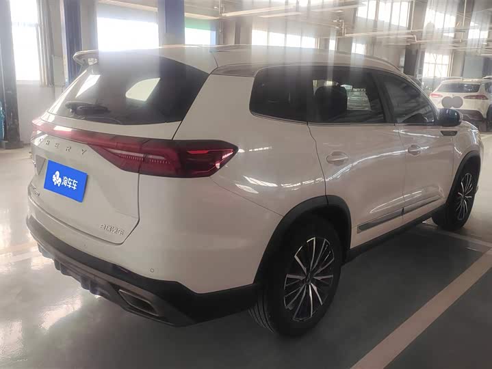 Photo 3 - Chery Tiggo 8 Pro