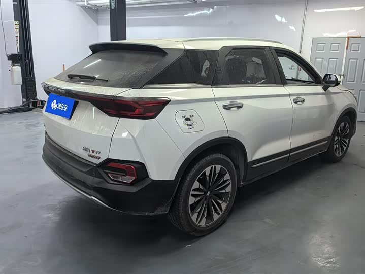 Фото 3 - Bestune T77