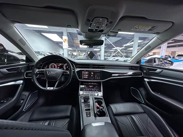 Фото 7 - Audi A7