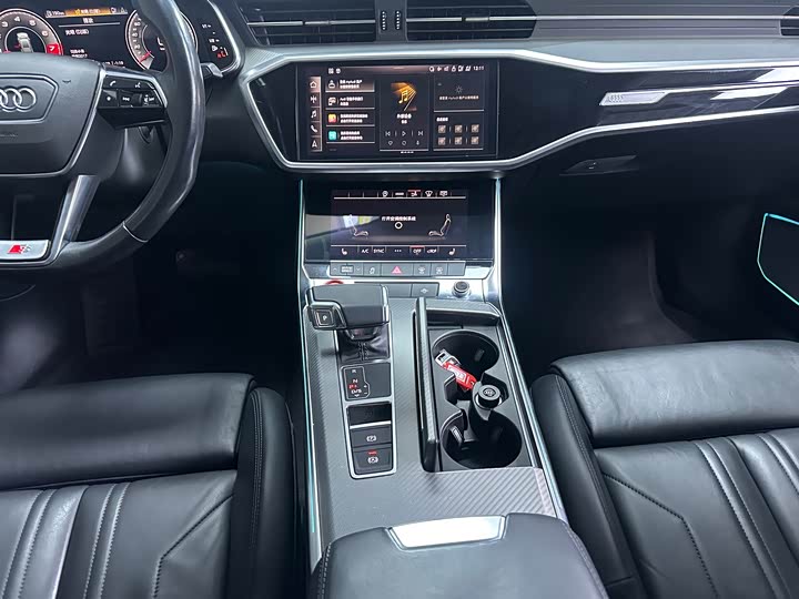 Фото 8 - Audi A7