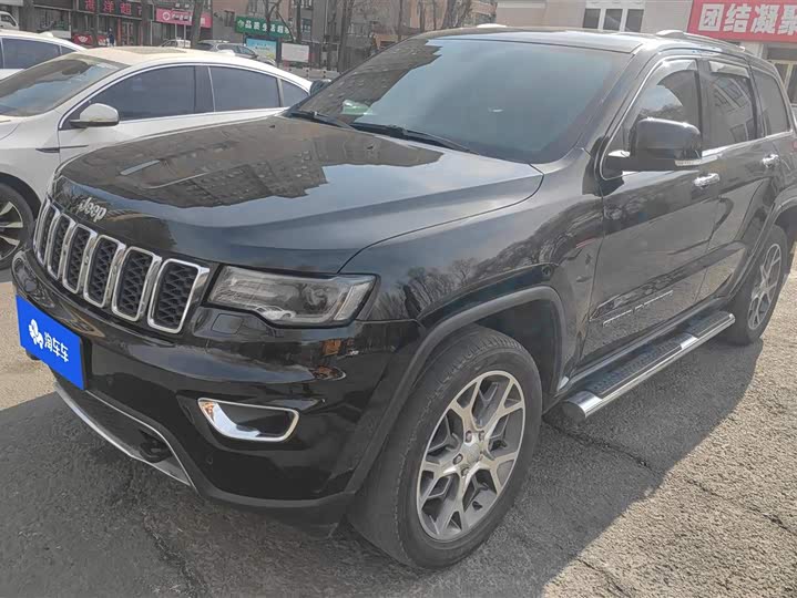 Photo 1 - Jeep Grand Cherokee