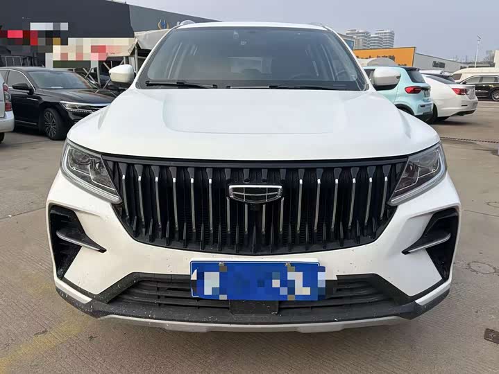 Фото 2 - Geely Vision X6