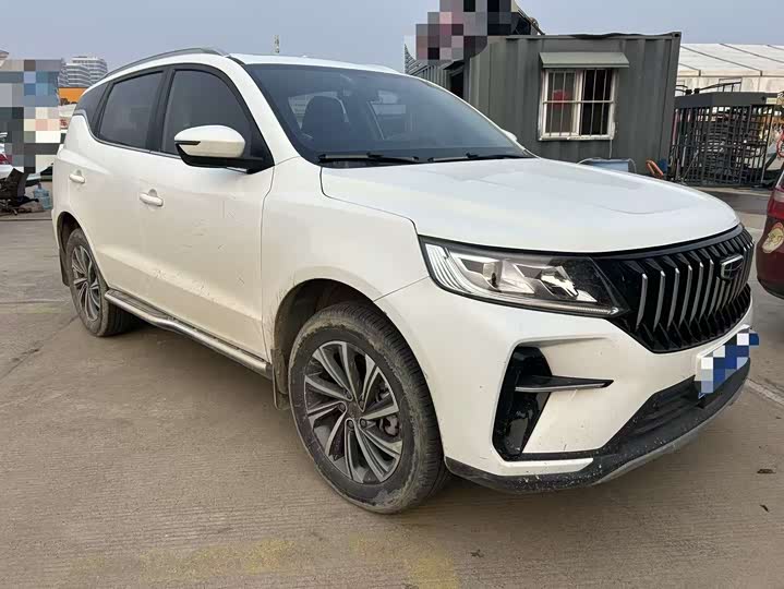 Фото 3 - Geely Vision X6