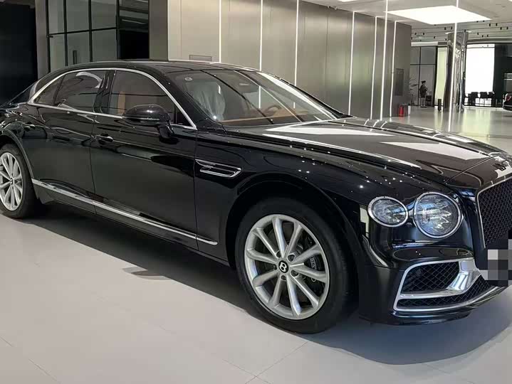 Фото 3 - Bentley Flying Spur