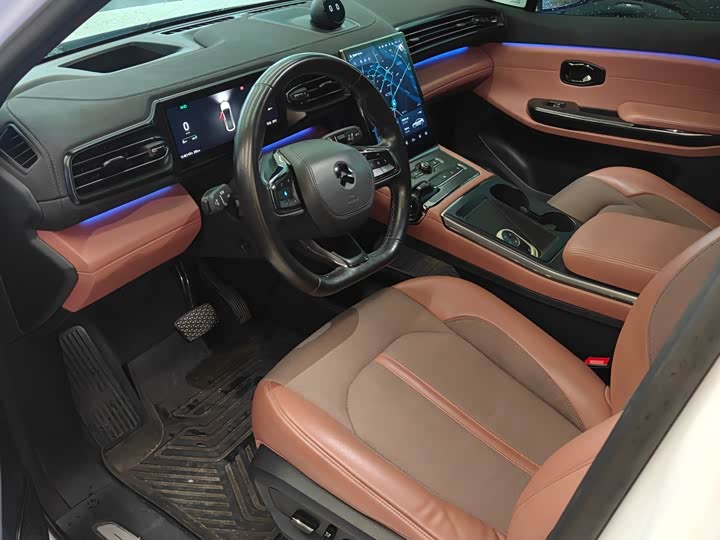 Фото 4 - Nio EC6