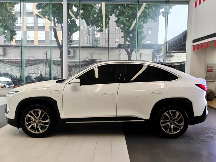 Фото 8 - Nio EC6