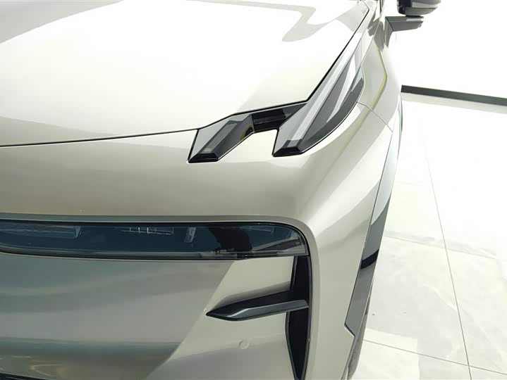 Фото 5 - Zeekr X