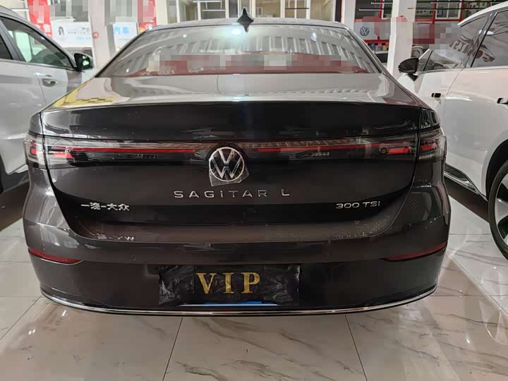 Photo 4 - Volkswagen Sagitar L