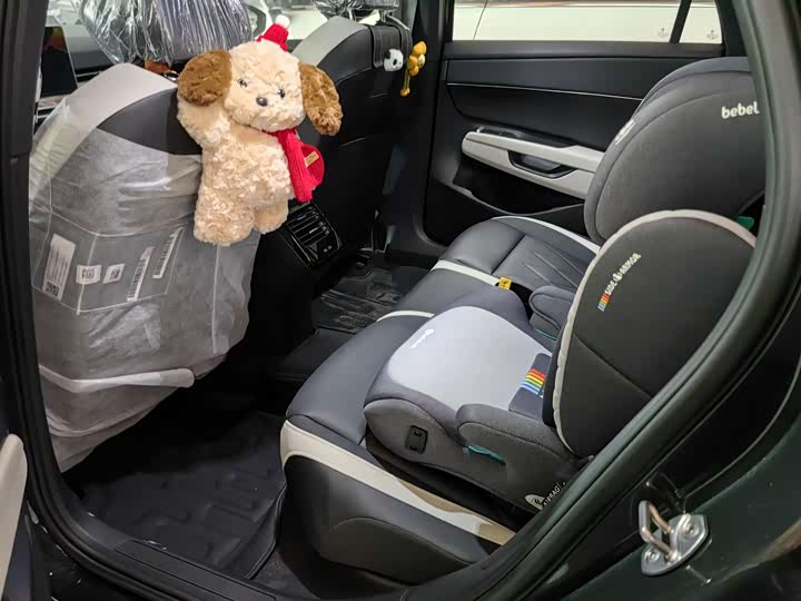 Photo 8 - Volkswagen Sagitar L