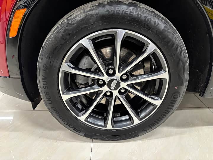 Фото 4 - Cadillac XT4