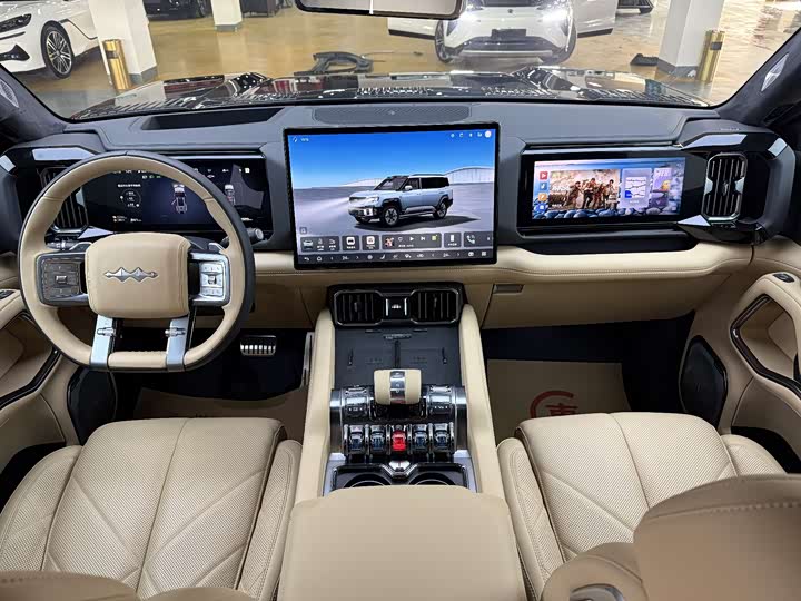 Фото 6 - BYD FangChengBao Leopard 8