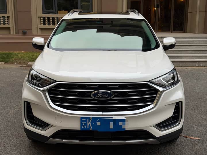 Фото 2 - Ford Edge