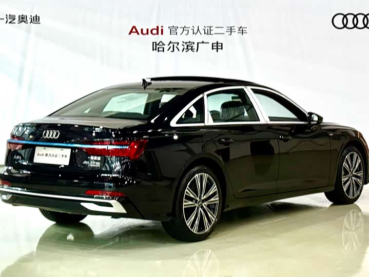 Фото 4 - Audi A6L