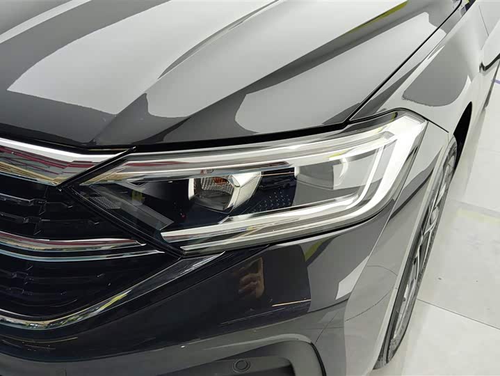 Фото 5 - Volkswagen Sagitar L